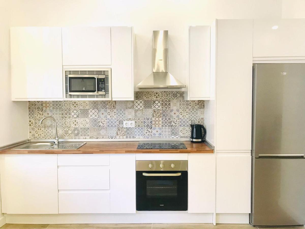 Munilla & Beach By Ele Apartments Malaga Bagian luar foto