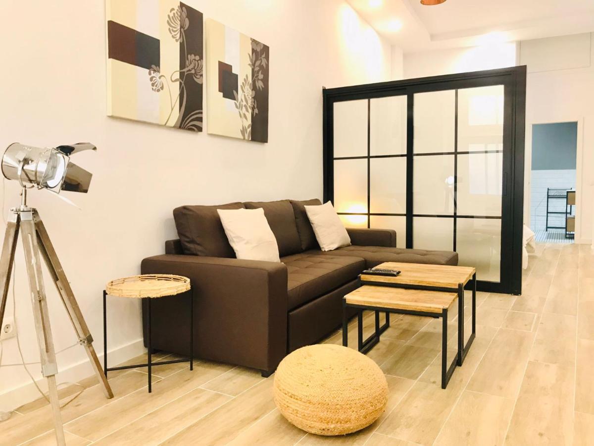 Munilla & Beach By Ele Apartments Malaga Bagian luar foto