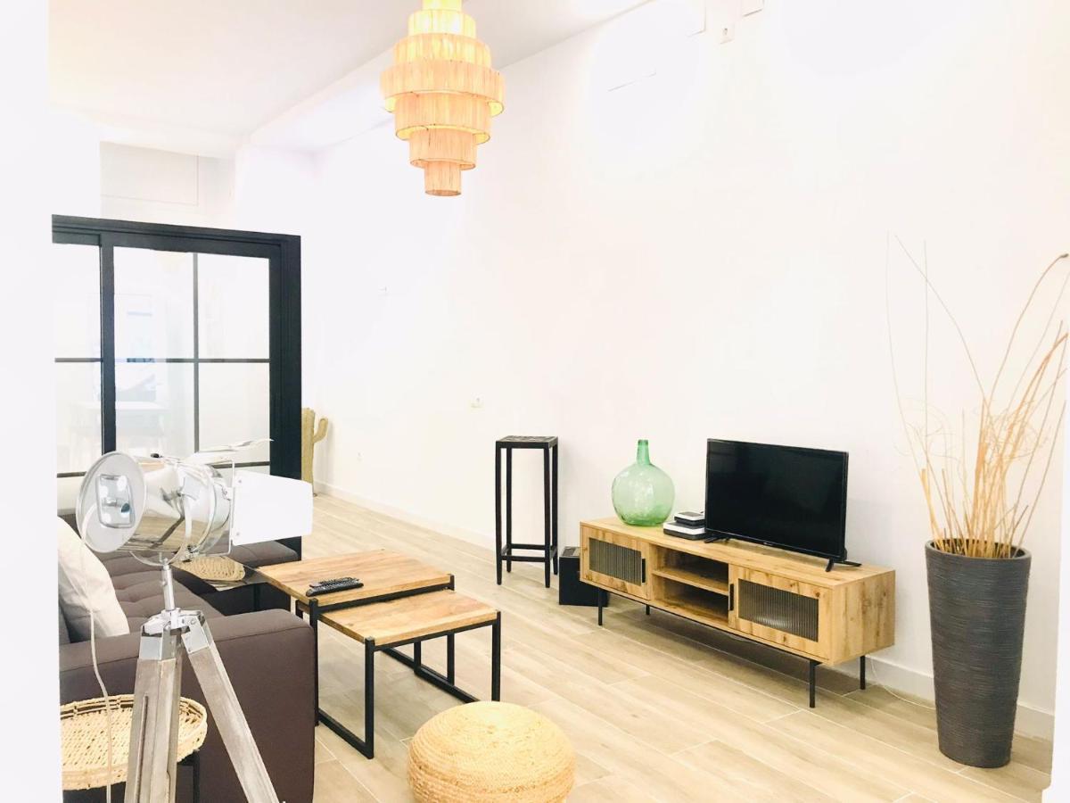 Munilla & Beach By Ele Apartments Malaga Bagian luar foto